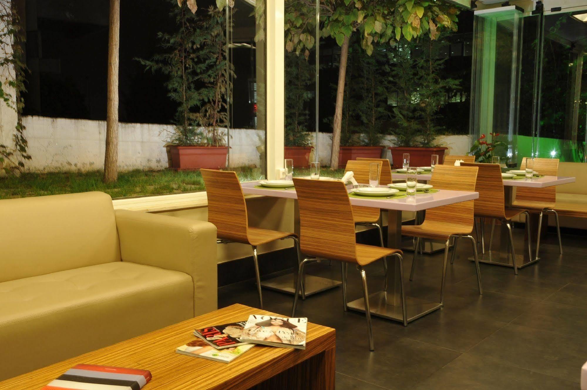 Suite Hotel Merlot - Beirut Exterior foto